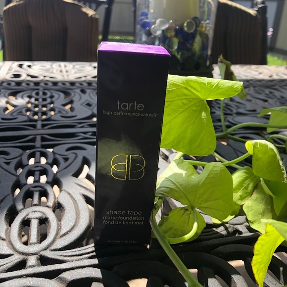 Tarte Shape Tape Matte Foundation in Medium Neutral